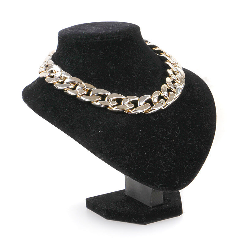 Pawra Luxe Cuban Link Collar